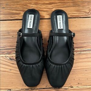 Steve Madden Black Mules